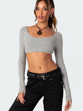 Edikted Grey Ribbed Long-Sleeve Crop Top